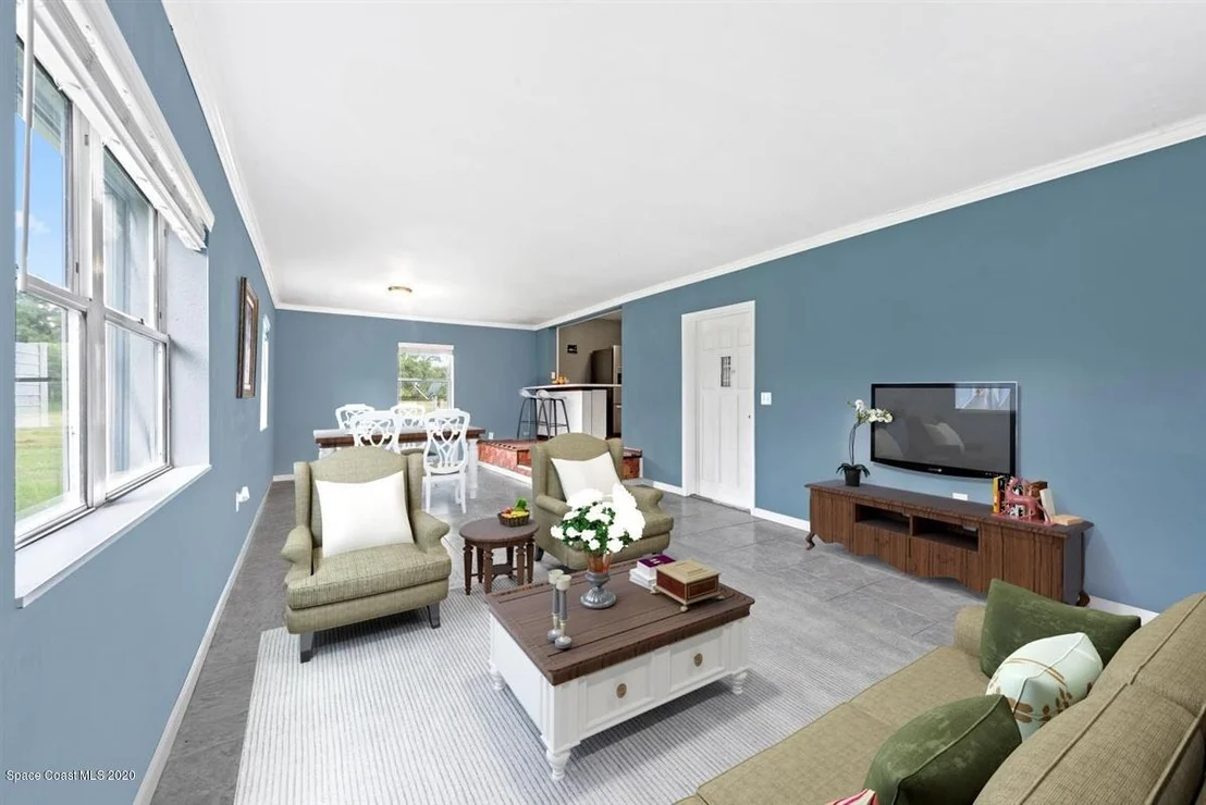 Photo of 1285 Hall Road