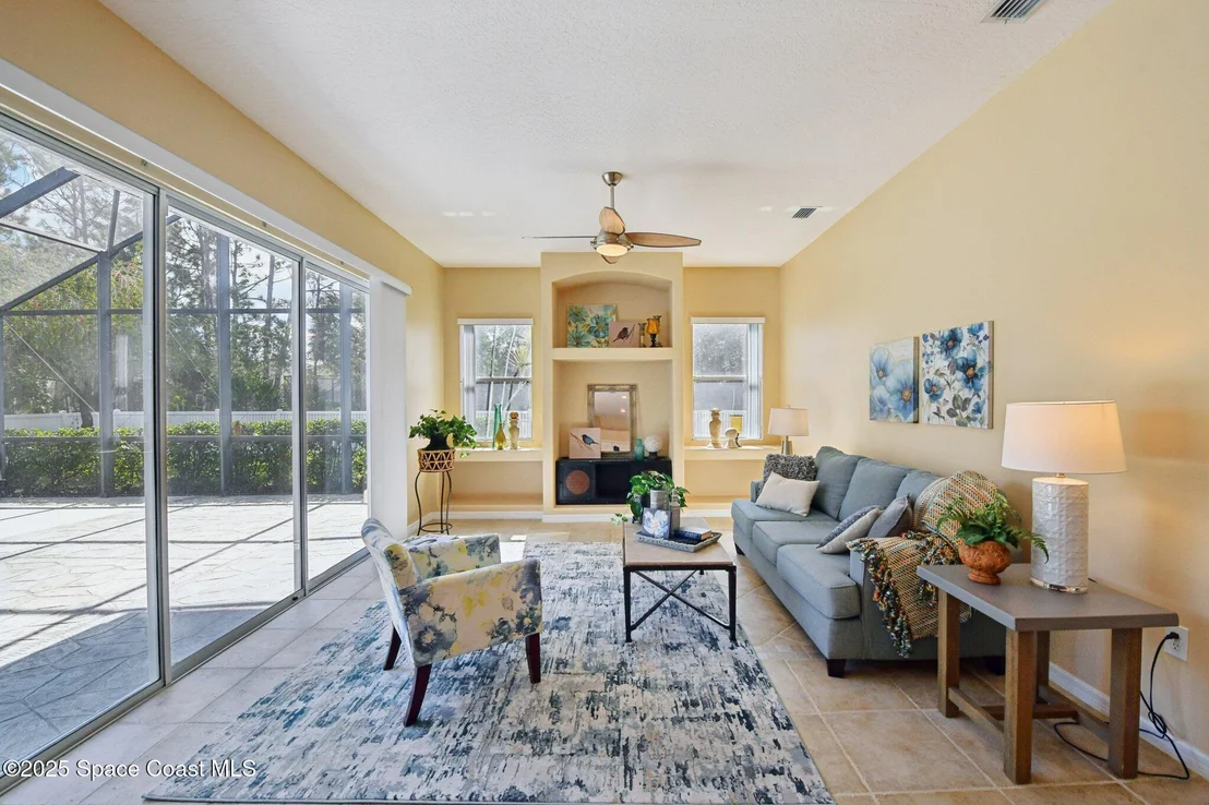 Photo of 115 Ridgemont Circle SE