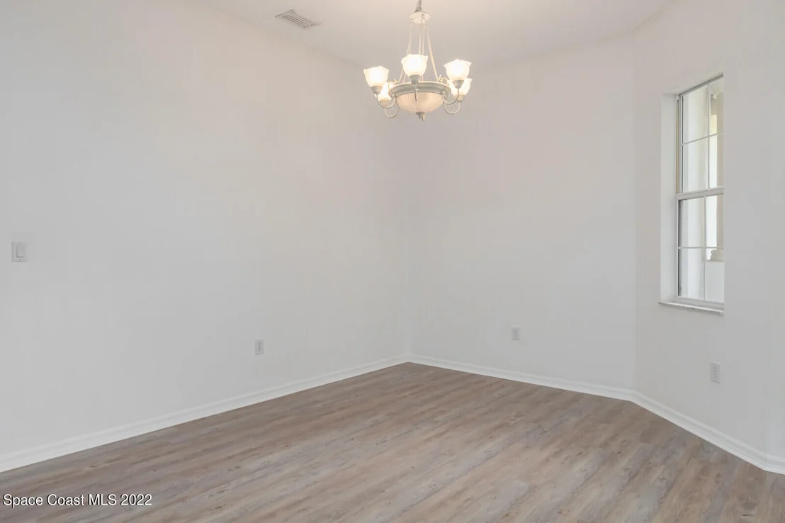 Photo of 2670 Washington Street