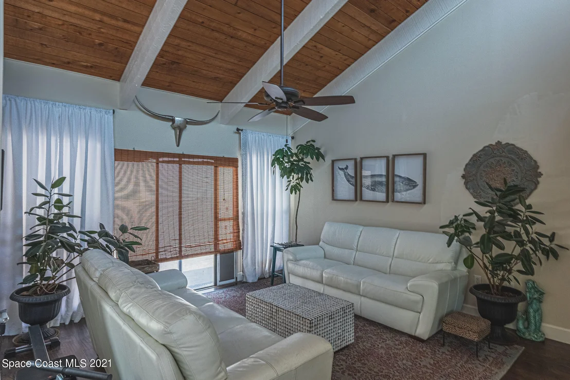 Photo of 460 Willow Tree Drive