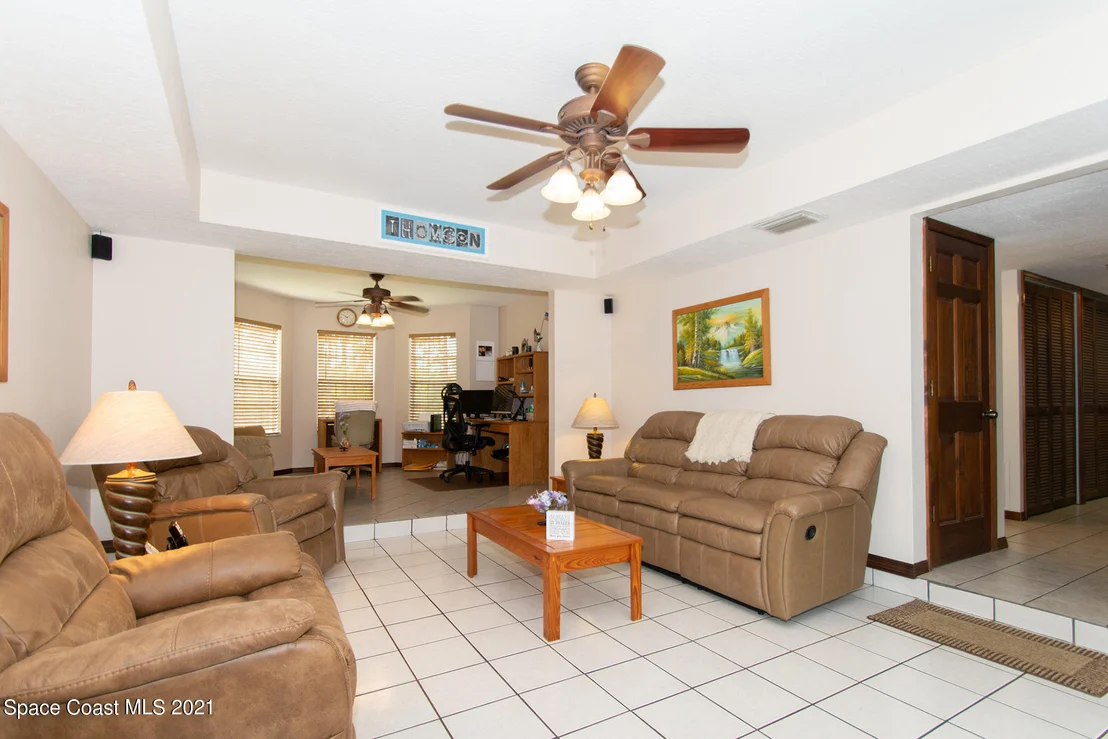 Photo of 1190 Grant Road