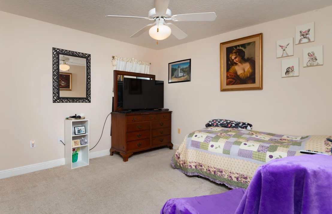 Photo of 1748 Windbrook Drive SE