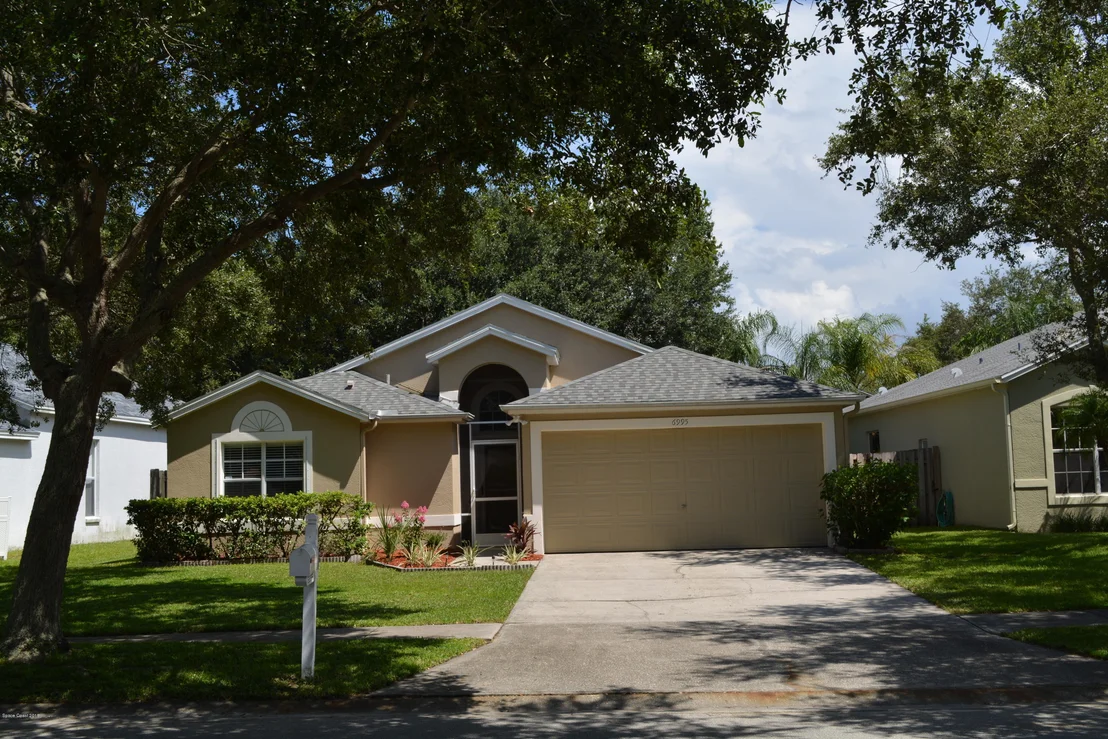 Photo of 6995 Hammock Trace Drive