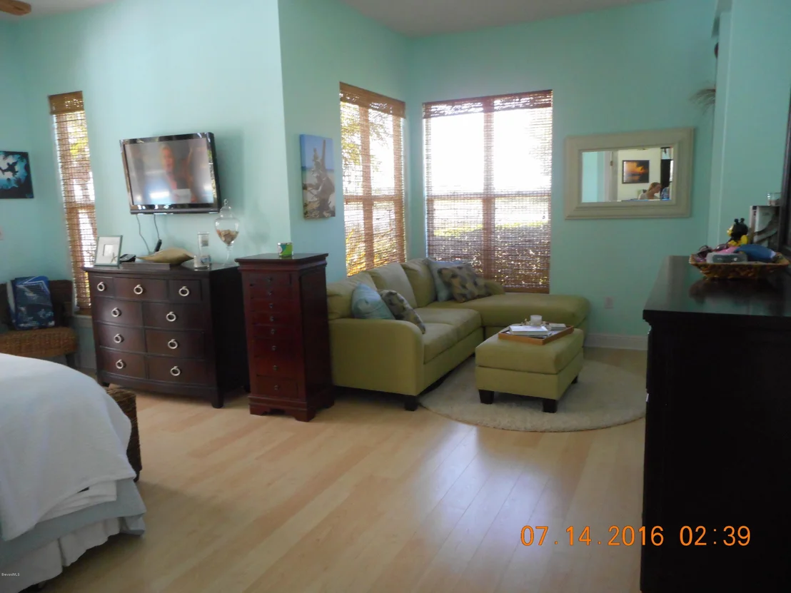 Photo of 897 Belmont Place