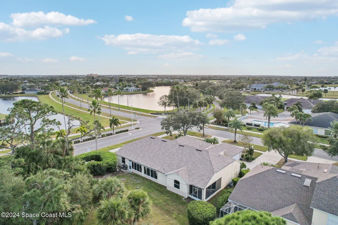 Photo of 1969 Golf Vista Boulevard