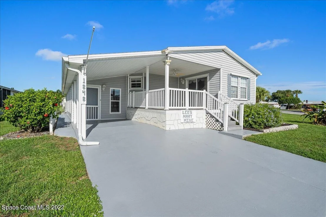 Photo of 1848 Coco Plum Street NE