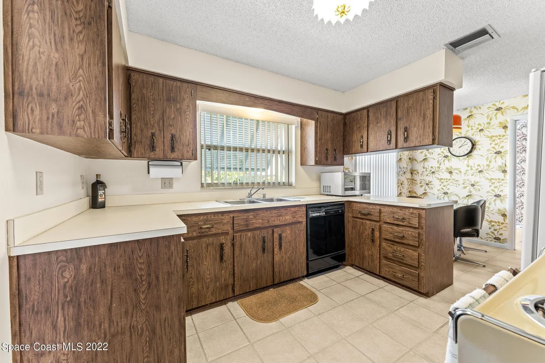 Photo of 816 Mallard Road