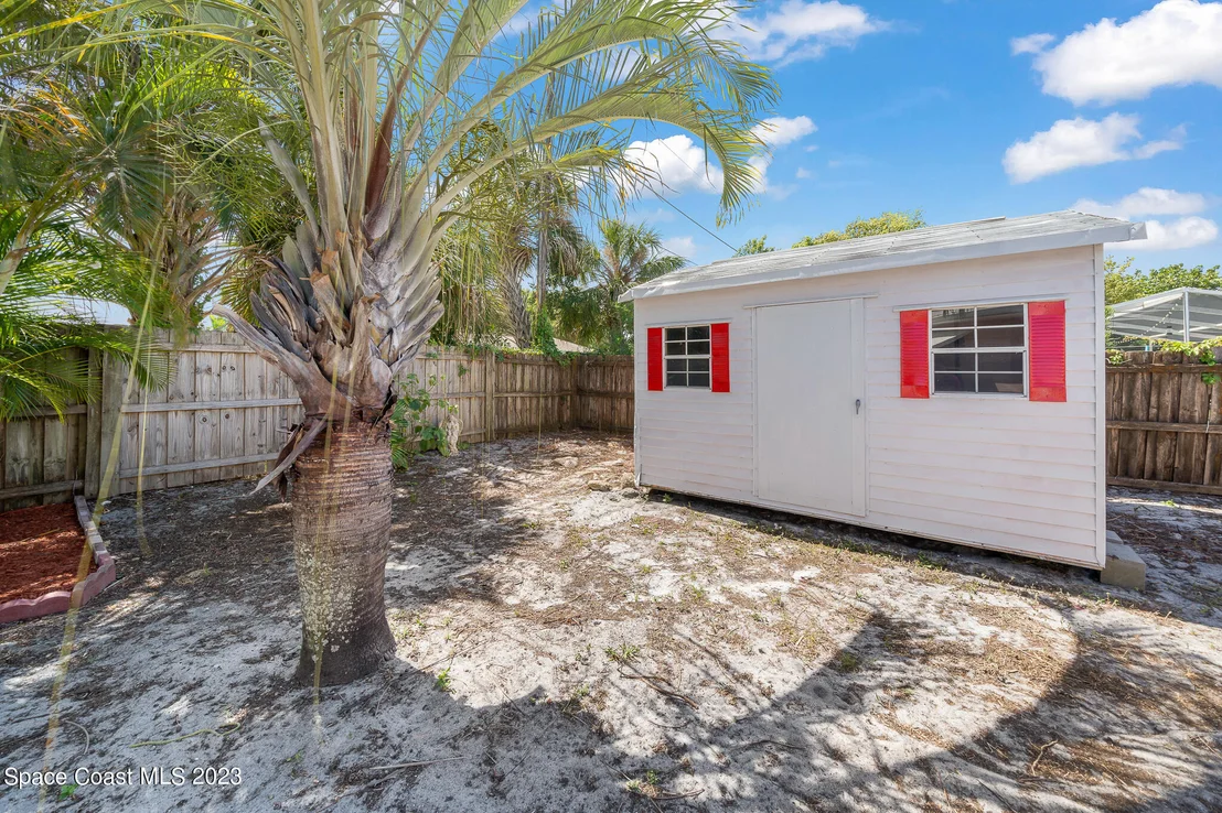 Photo of 863 Pelican Lane
