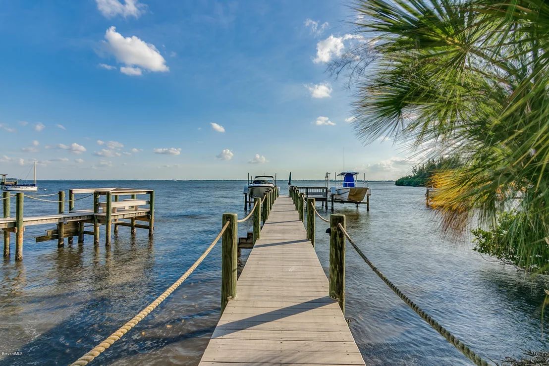 Photo of 290 Hammock Shore Drive