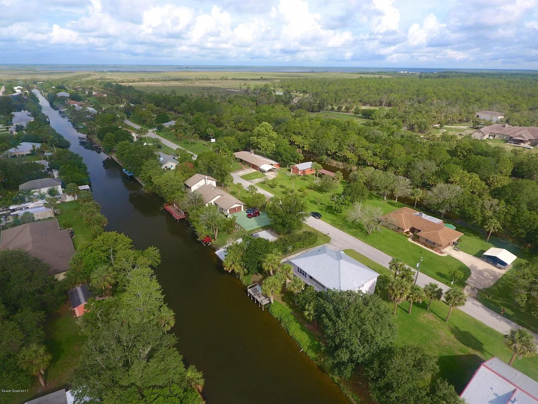 Photo of 4955 Evinrude Road