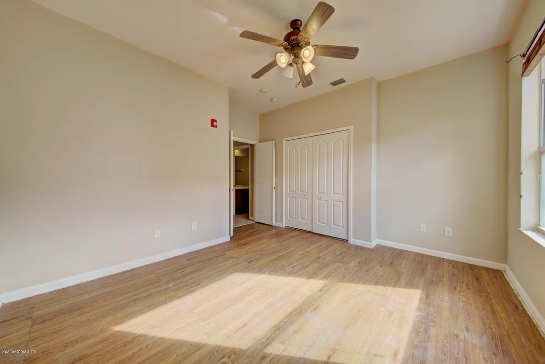 Photo of 3366 Peninsula Circle