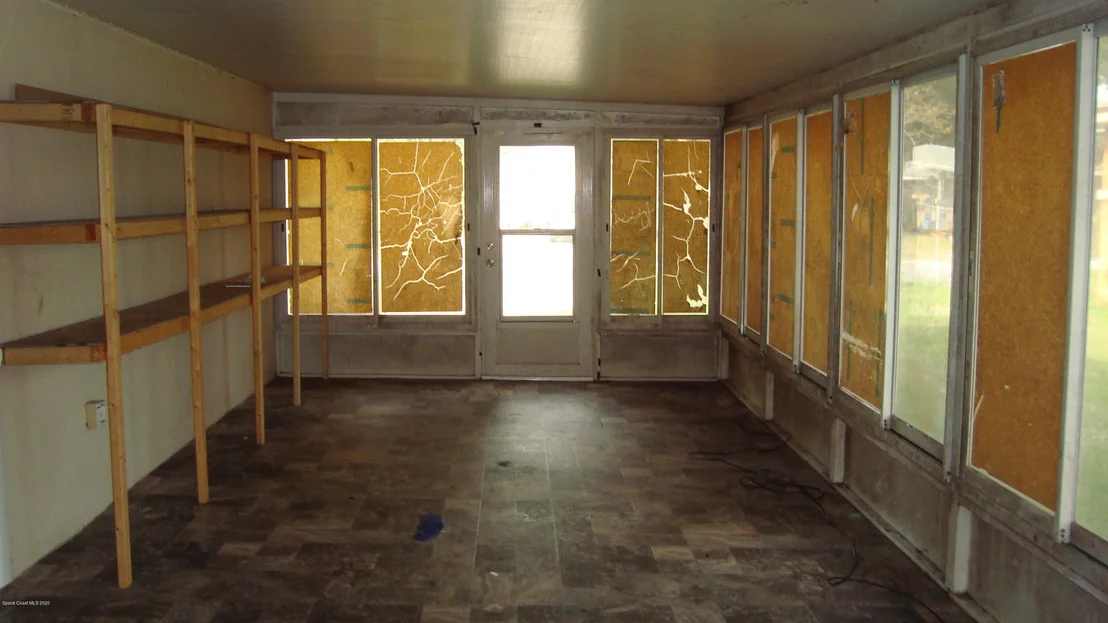 Photo of 854 Angle Street NE