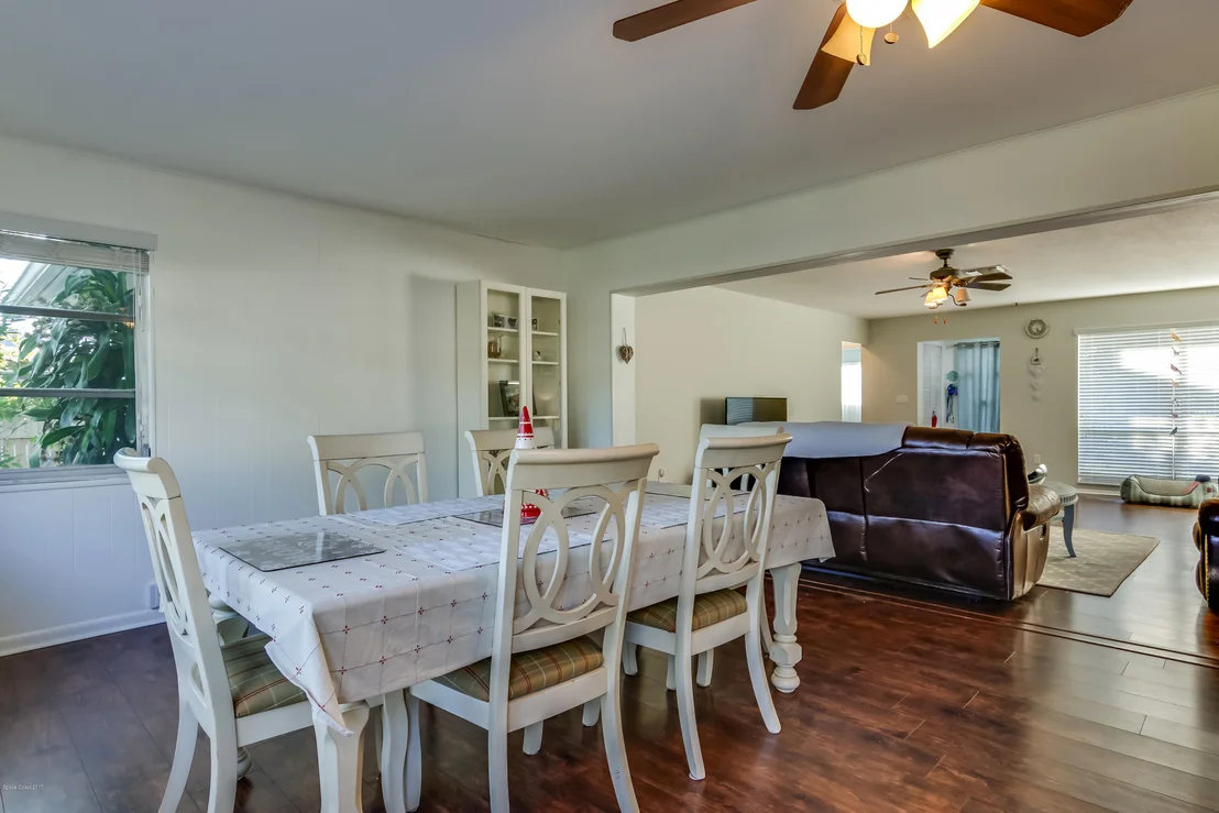 Photo of 731 Montclair Road NE