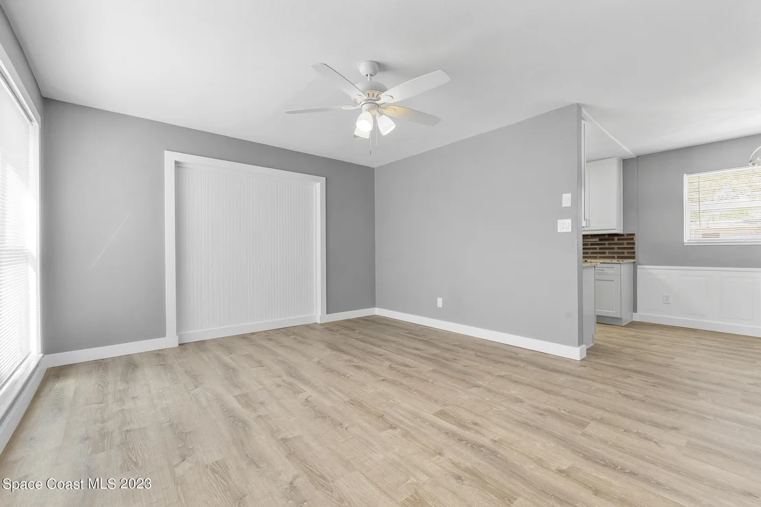 Photo of 1044 Myrtle Lane