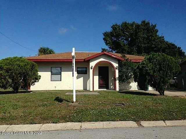 Photo of 2932 Lawrence Drive