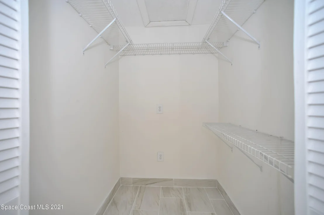 Photo of 986 Whisperpine Drive