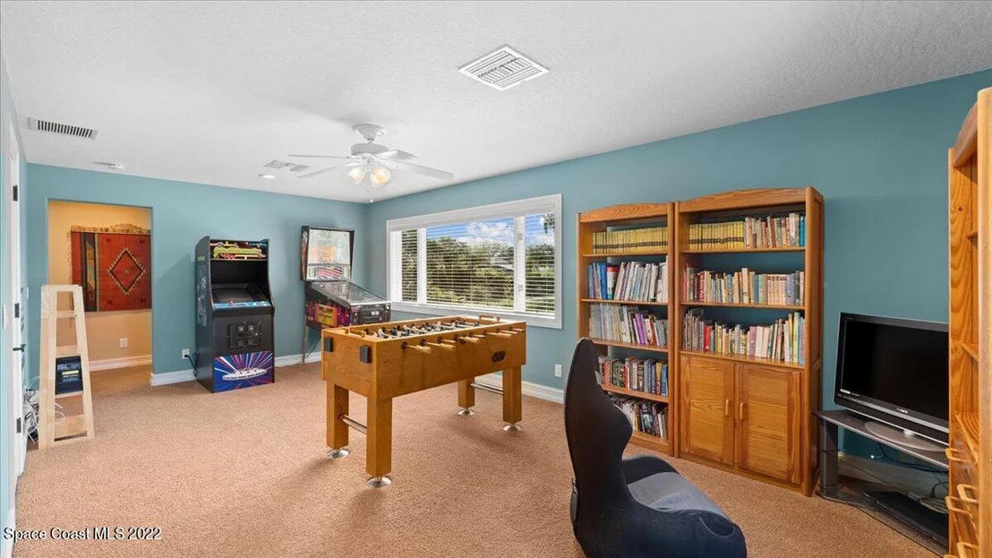 Photo of 873 Oak Park Drive