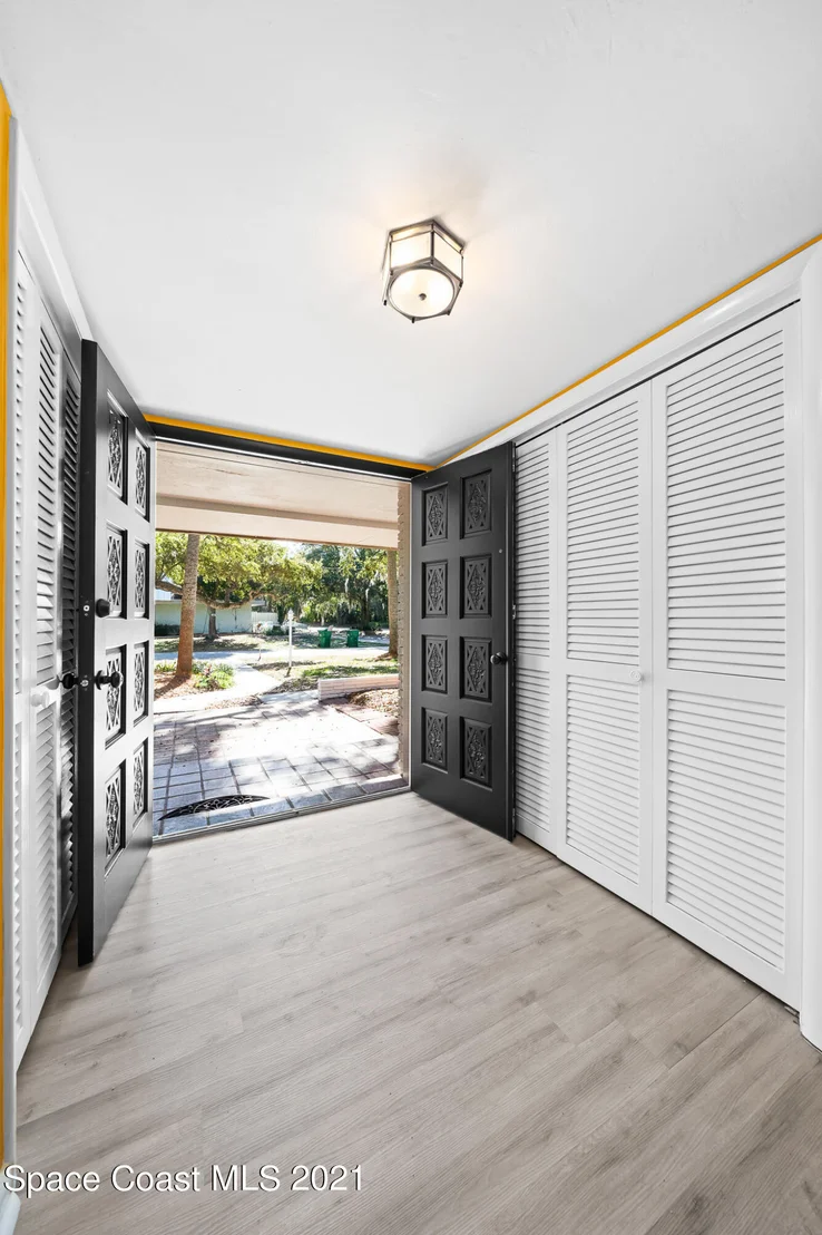 Photo of 580 Watson Drive