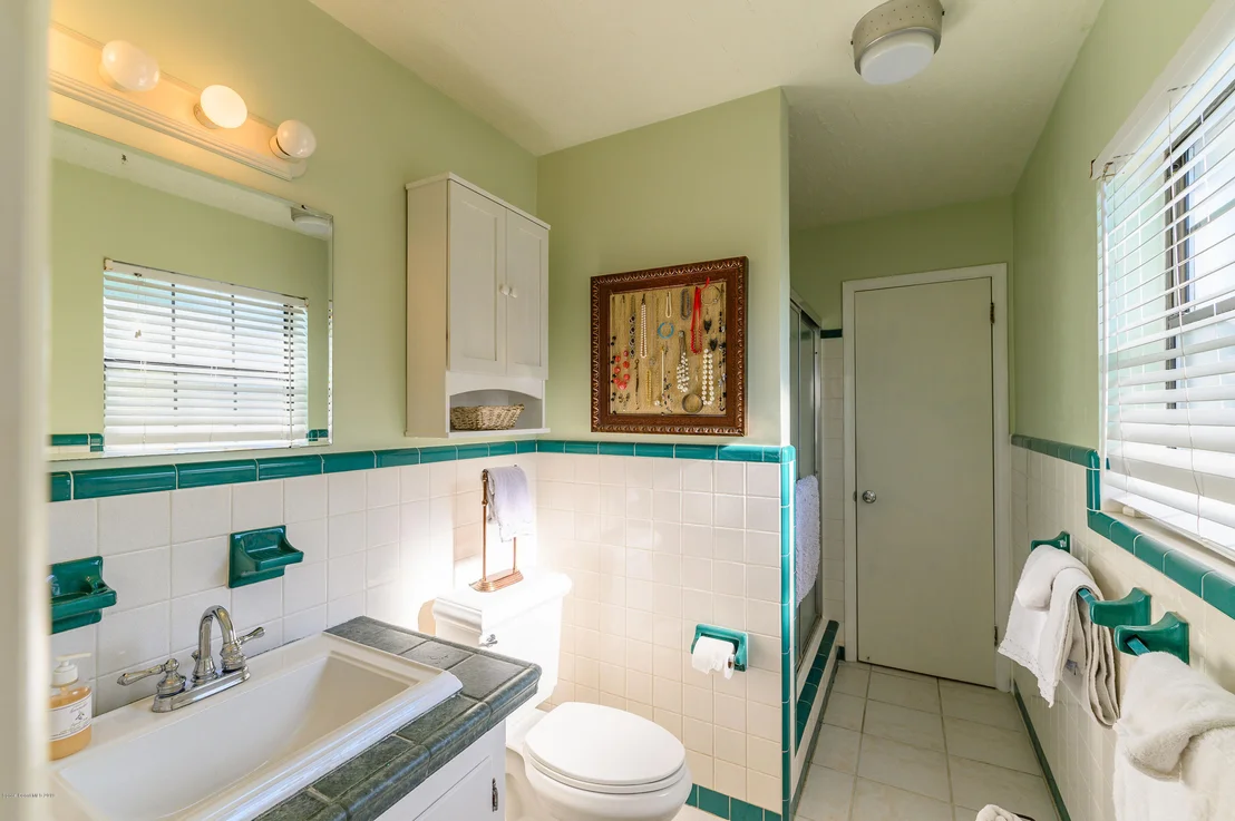 Photo of 1411 Ridge Road NE