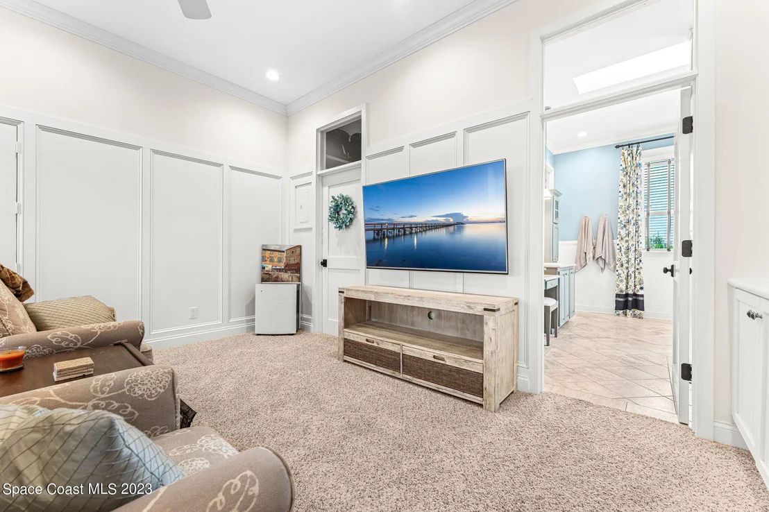 Photo of 891 Peregrine Drive