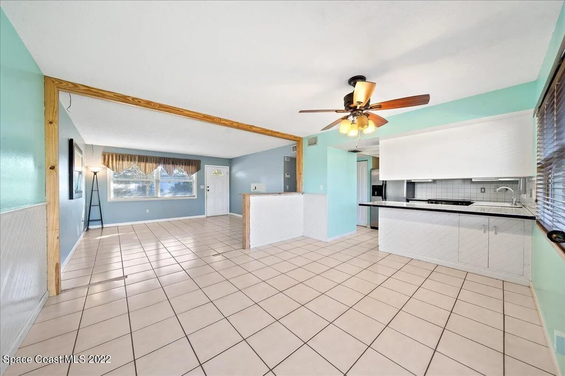 Photo of 668 Hampton Drive NE
