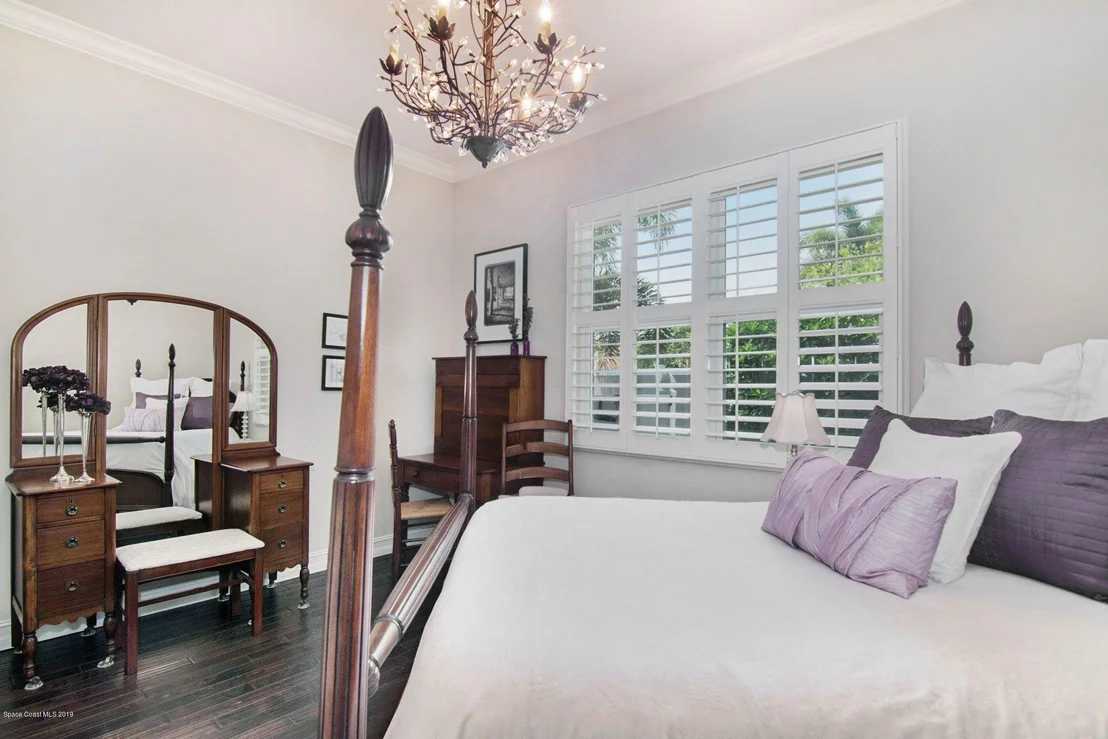 Photo of 1242 Silver Lake Drive