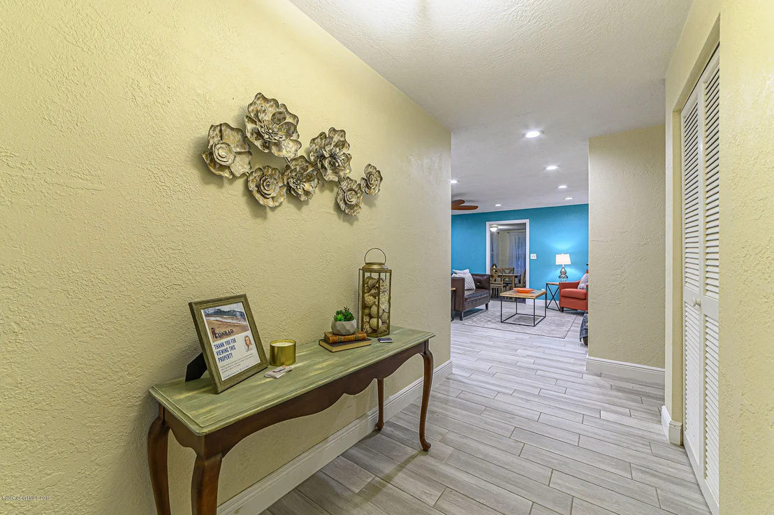 Photo of 3905 Lake Washington Road