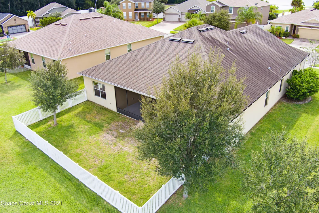 Photo of 1971 Bridgeport Circle