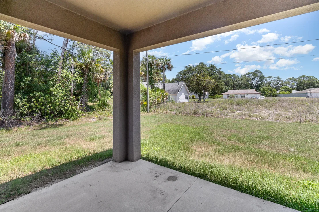 Photo of 656 Airoso Road SE