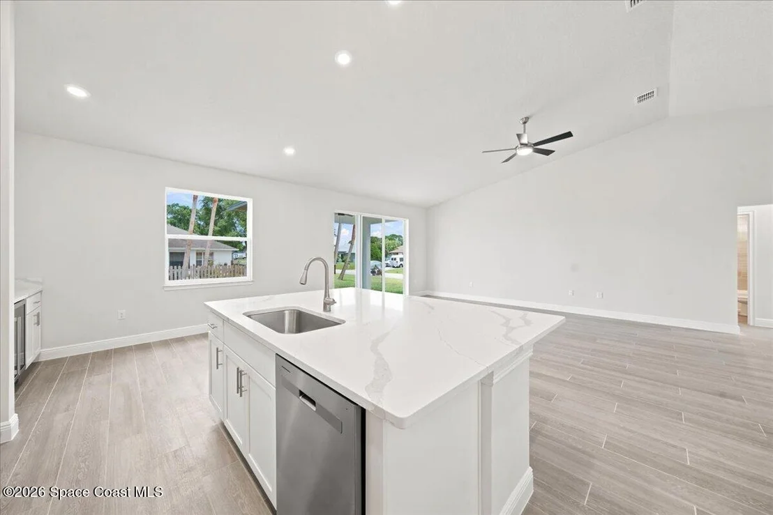 Photo of 2695 Carson Drive SE