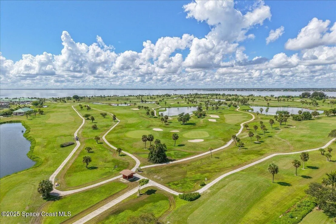 Photo of 10 Fairway Drive