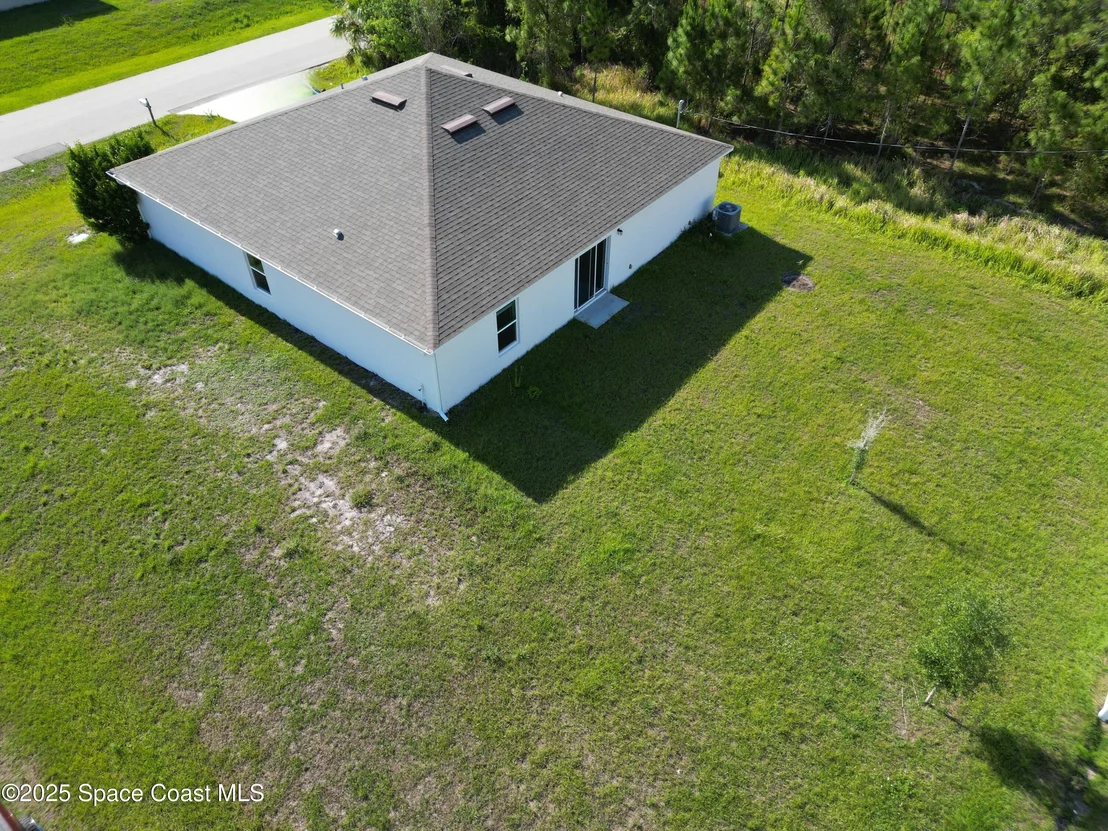 Photo of 2359 Fallkirk Avenue