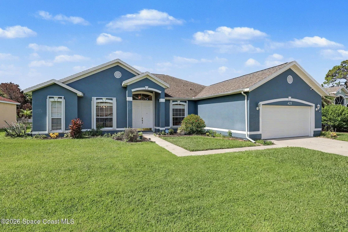 Photo of 423 Stonehenge Circle