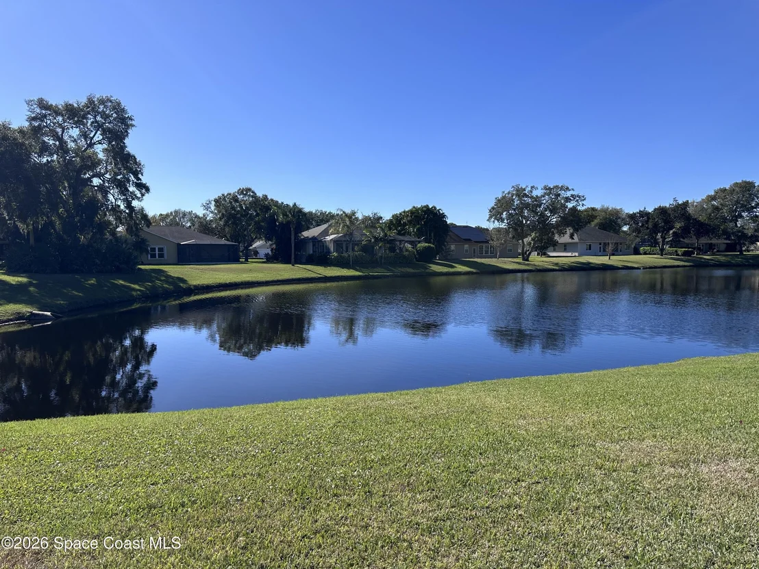 Photo of 883 Spring Oak Drive