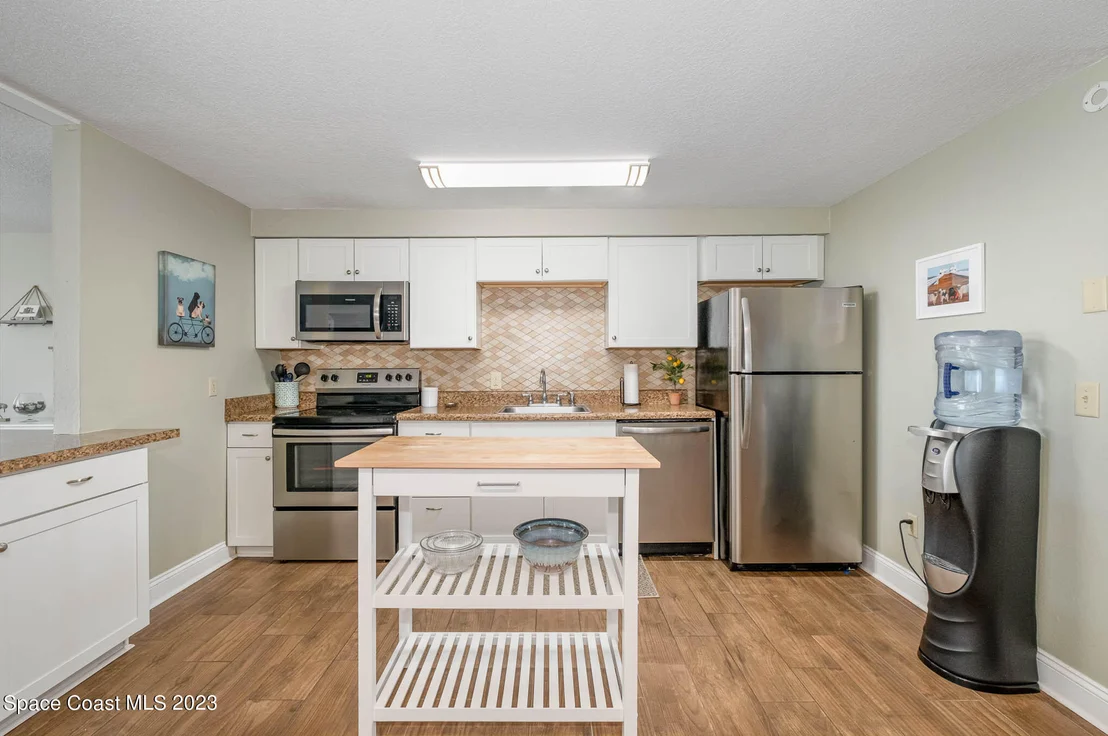 Photo of 609 Verbenia Drive