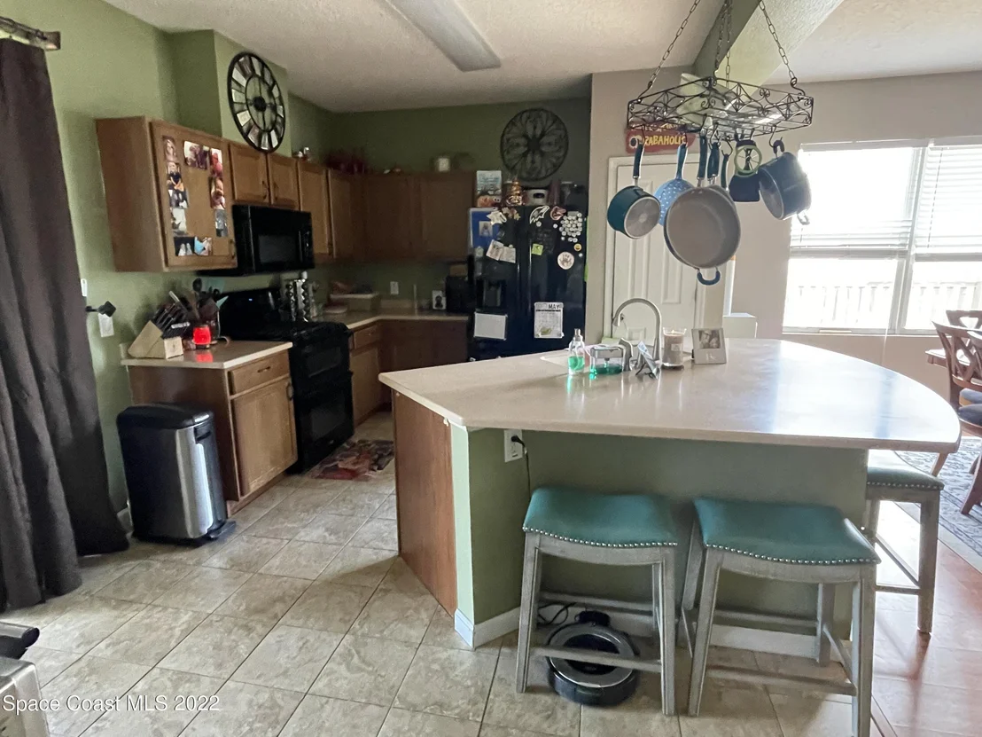 Photo of 985 Riviera Point Drive