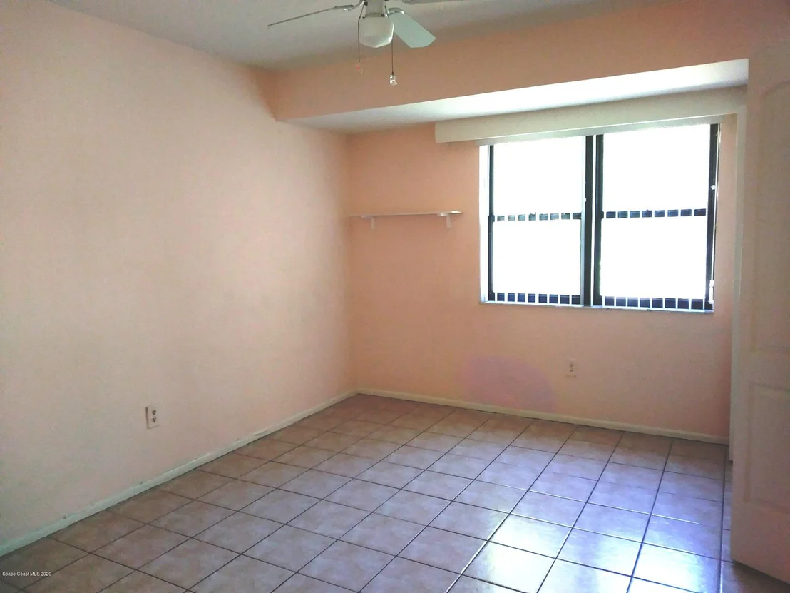 Photo of 731 Becker Avenue NE