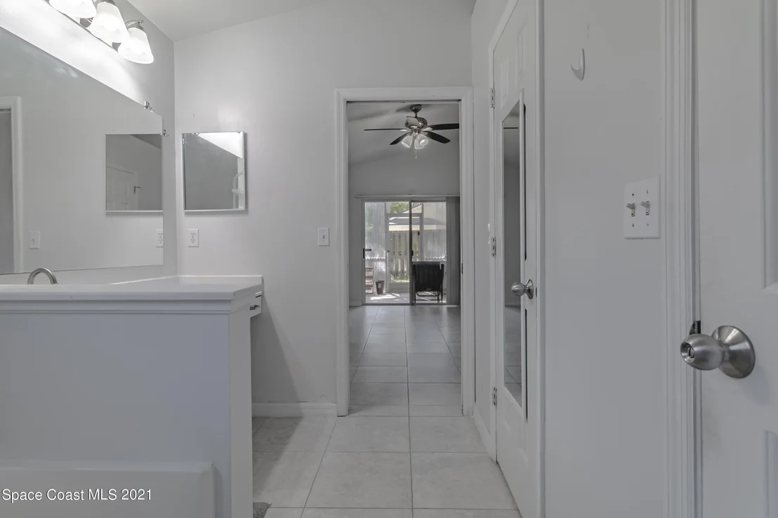 Photo of 2423 Saint Johns Lane