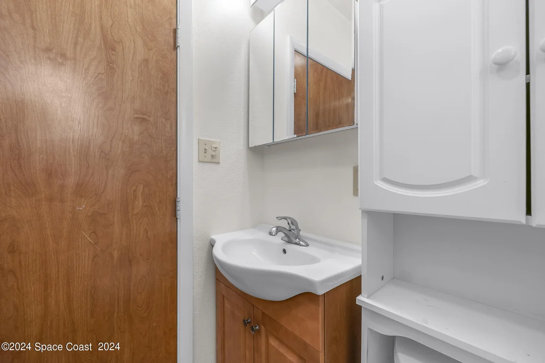 Photo of 319 Howard Lane