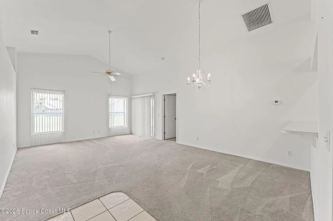 Photo of 1021 Pine Creek Circle NE