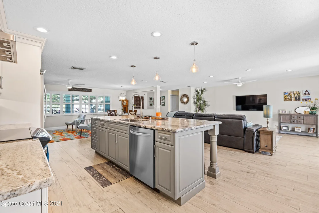 Photo of 219 Watson Drive