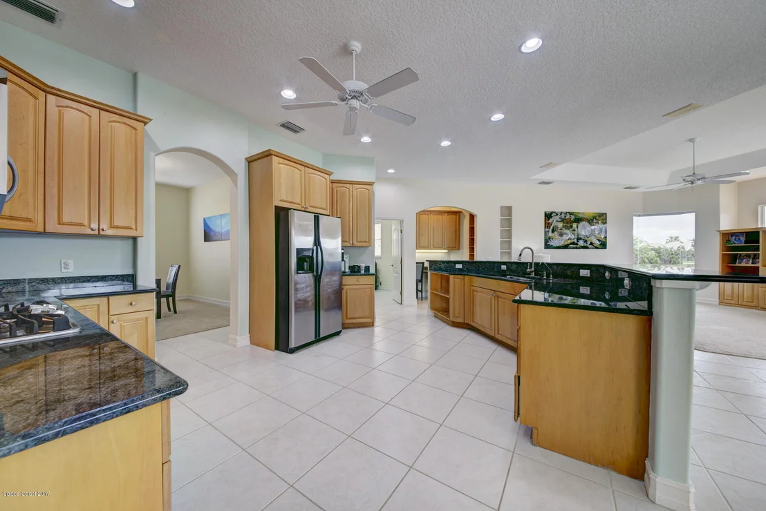 Photo of 1021 Stratford Place
