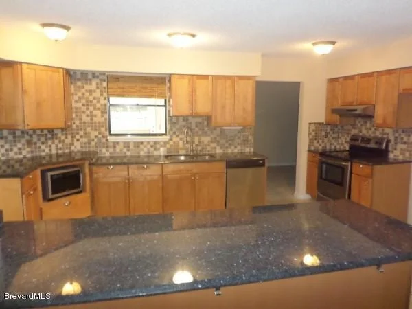Photo of 1065 Fairlawn Drive