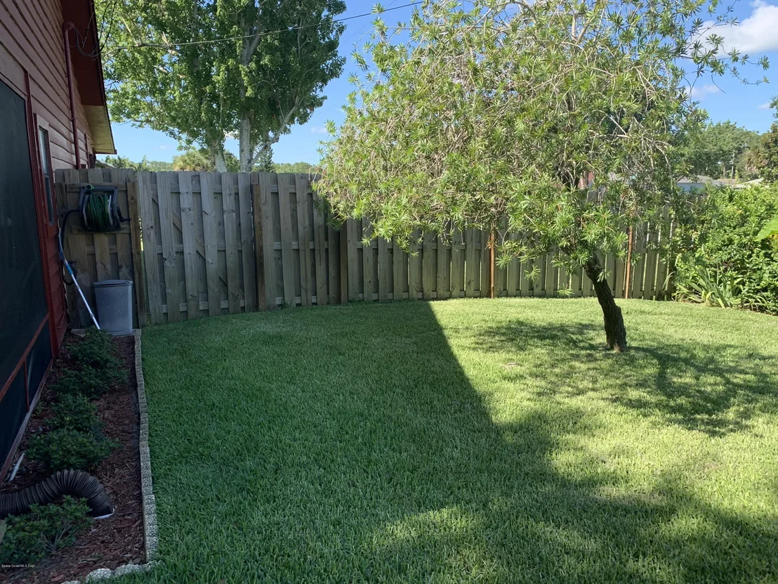 Photo of 5275 Devon Street