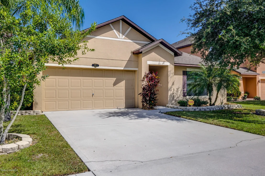 Photo of 205 Dryden Circle