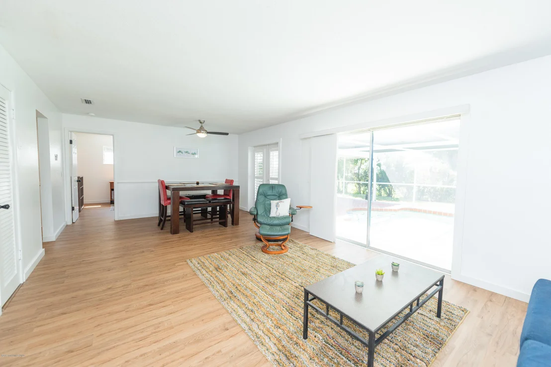Photo of 1333 Estridge Drive