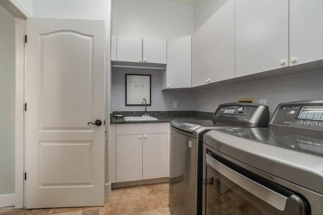 Photo of 702 Sanderling Drive