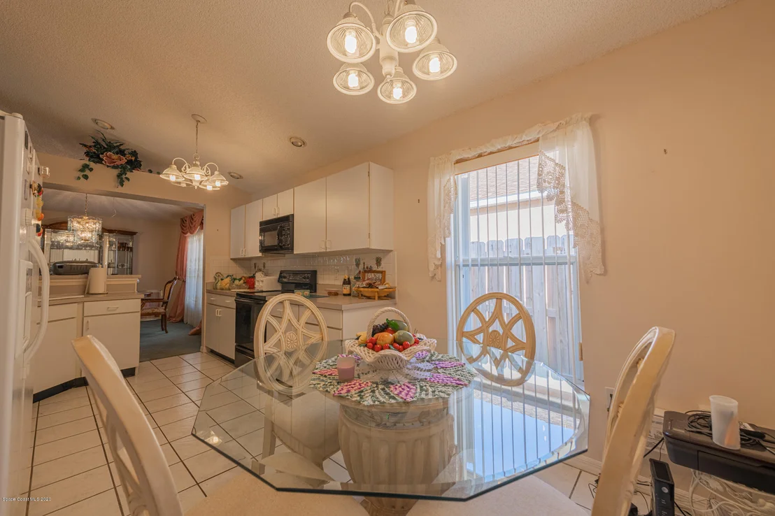 Photo of 1620 Vista Lake Circle