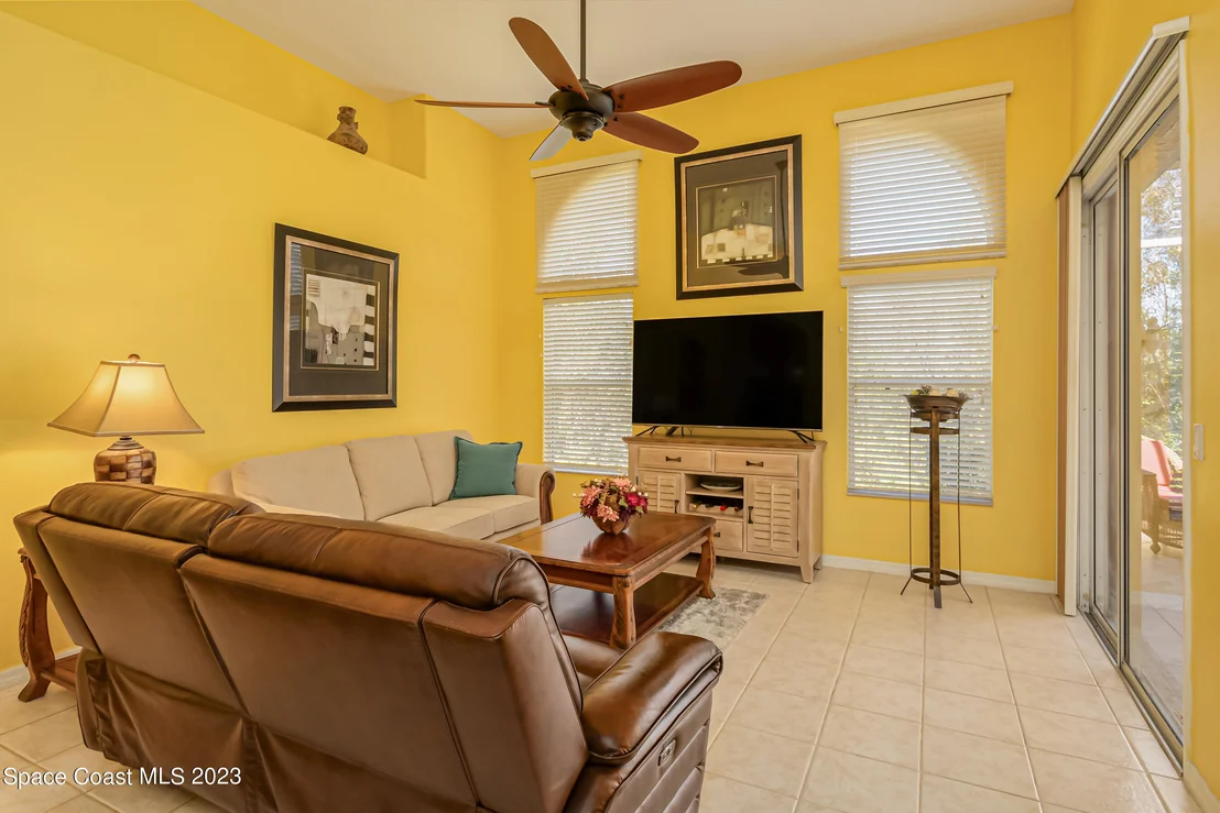 Photo of 4481 Portage Trail