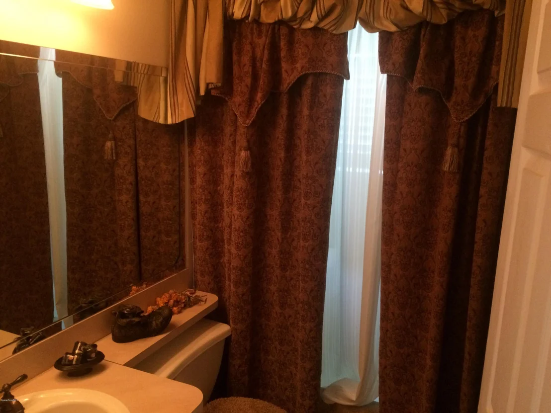 Photo of 8016 Bracken Lane